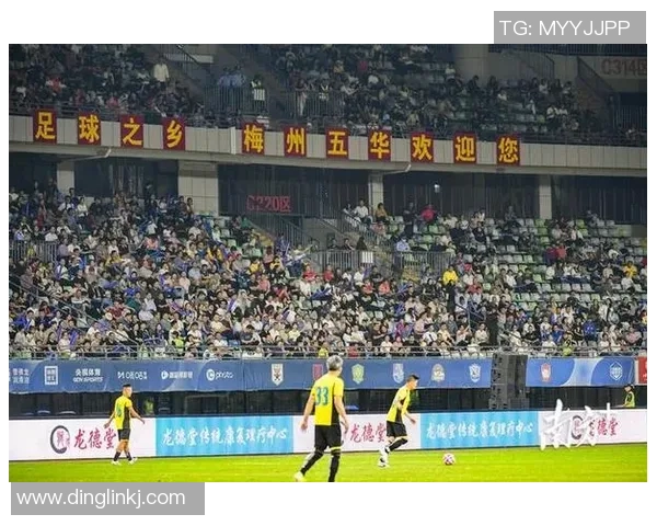 中意传奇足球明星赛盛大开幕球迷共庆足球文化的辉煌与激情