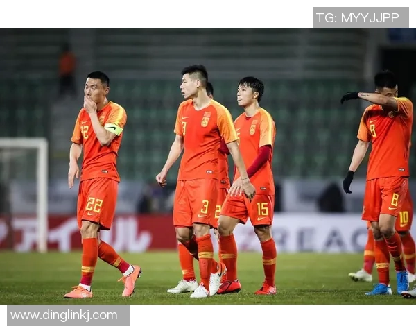 重庆足球队在城市联赛中的默契配合与战术执行分析 重庆足球队在城市联赛中的默契配合与战术执行分析